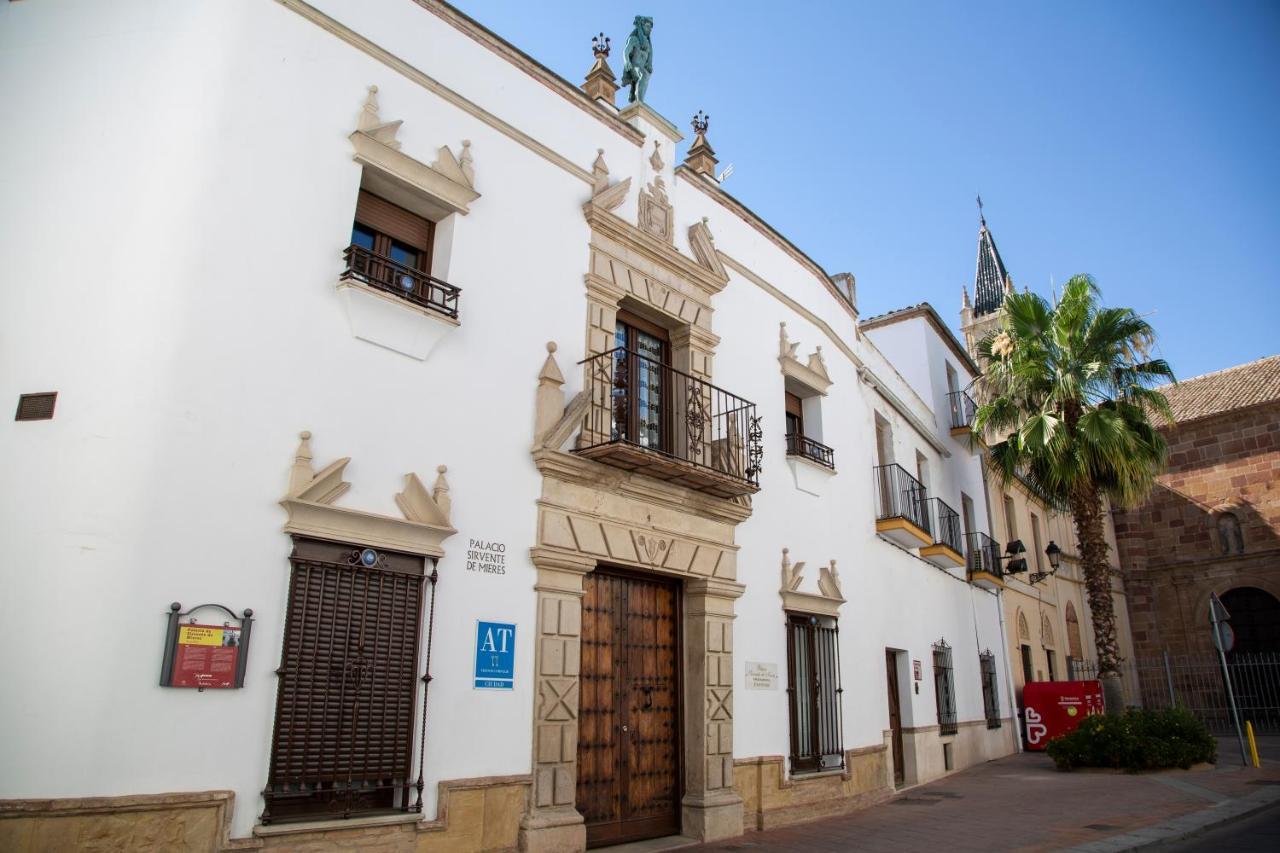Palacio Sirvente Mieres - Parking Gratuito Andújar Zewnętrze zdjęcie